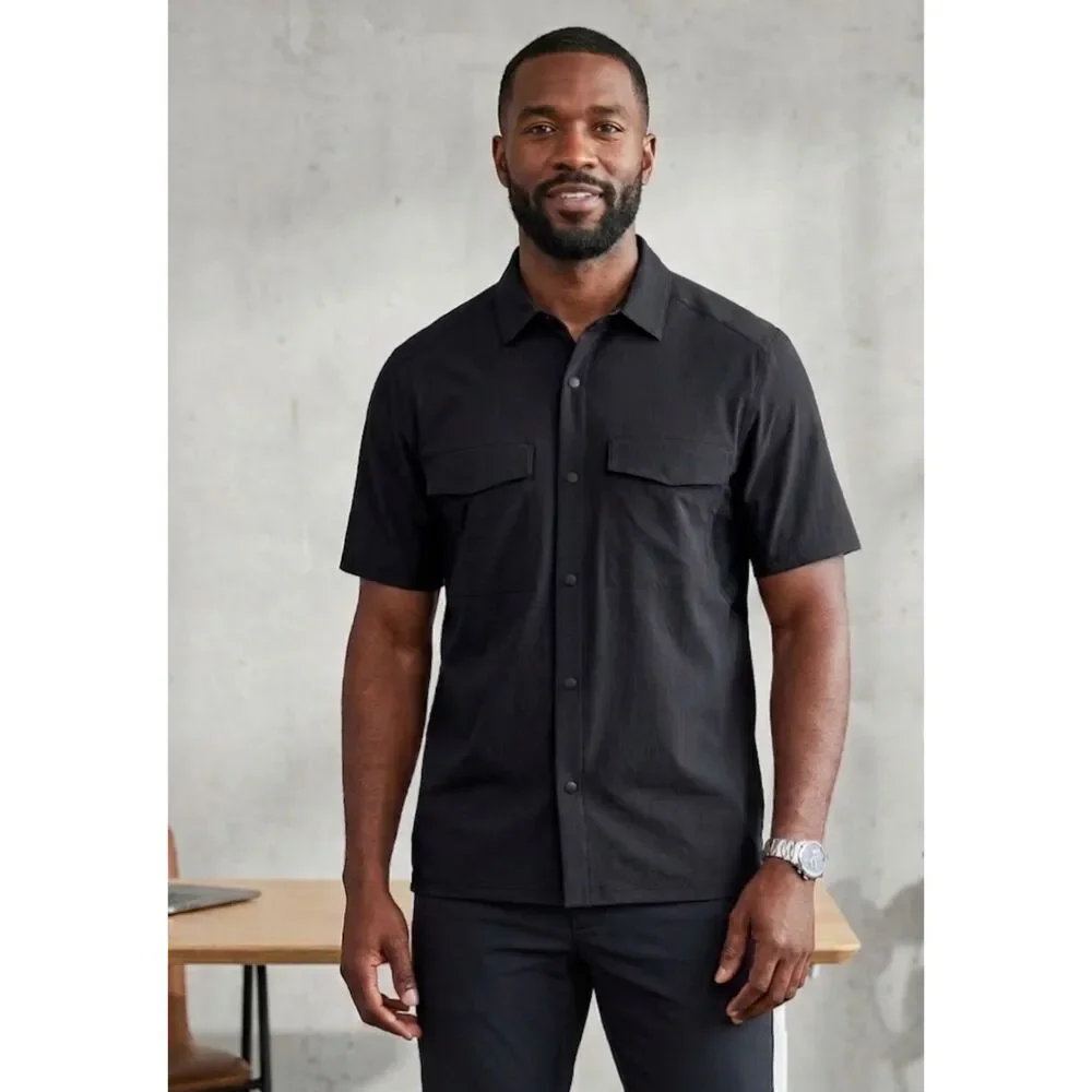 Lululemon Zenway Short Sleeve Button Down Shirt Men's Size Medium